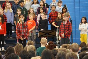 CES Holiday Concert 2024 17.jpg